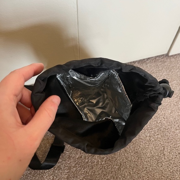 sportsnew Quilt Black Insulated Water Bottle Holder Purse with Crossbody Strap - Picture 4 of 8